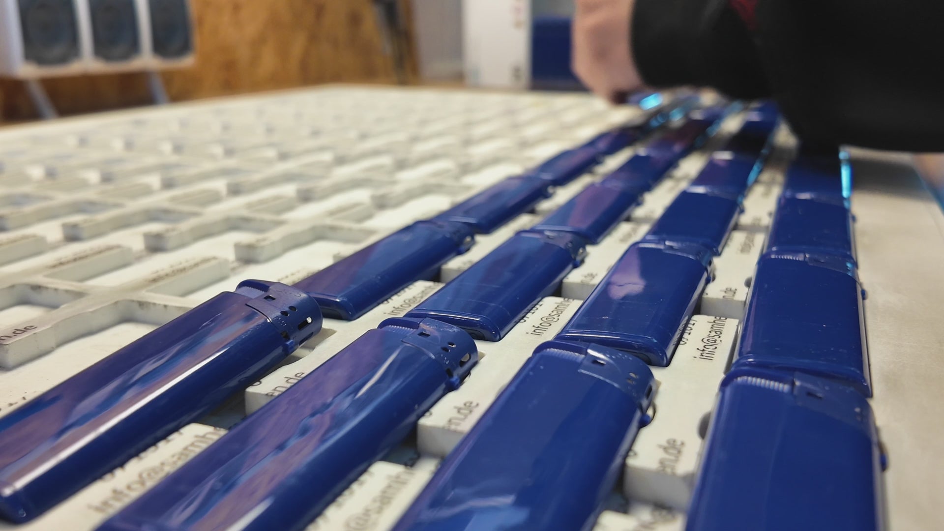 Mehrere Feuerzeuge GO in der Verpackung – ideal als Geschenk oder Werbeartikel