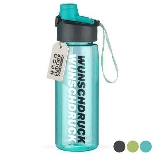 Blaue personalisierbare Trinkflasche TRIO von #teamludorf – 750 ml aus Tritan, mit sicherem Deckel und individueller Beschriftung