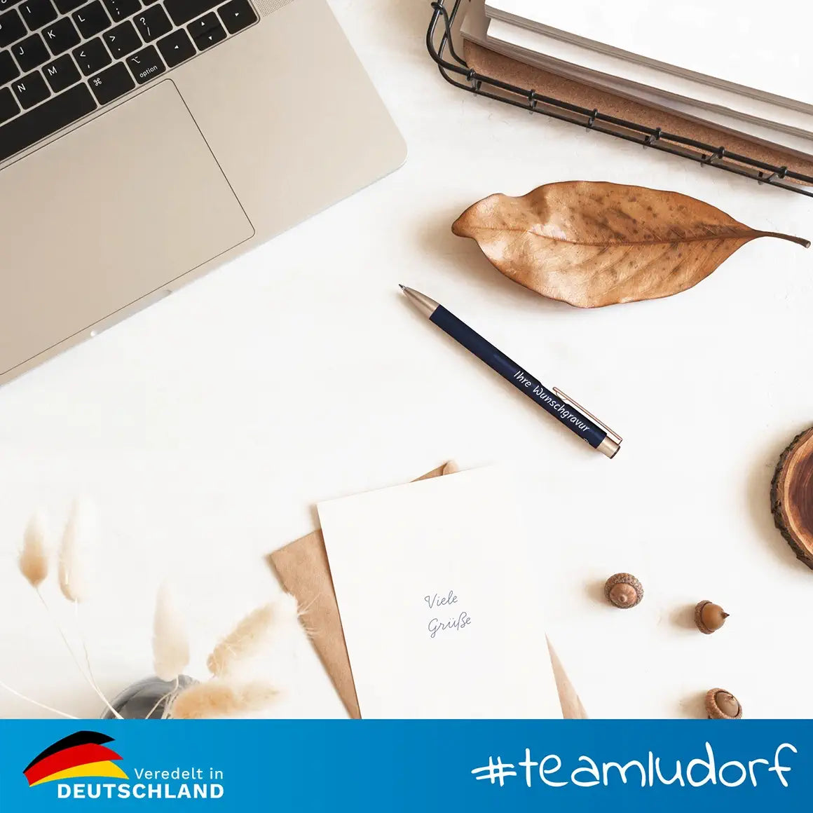 GLORI Kugelschreiber auf dem Schreibtisch