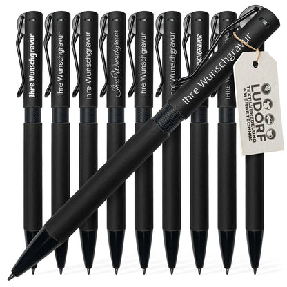 KORA Soft-Touch Kugelschreiber in Schwarz mit schwarzem Kordelclip