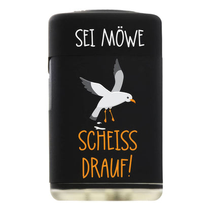 Sturmfeuerzeug „Sei Möwe“ – Windfest & Humorvoll Atomik