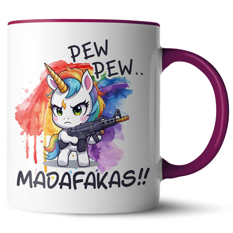 Lila Kaffeetasse mit Einhorn-Motiv, das "Pew Pew Madafakas" ruft.