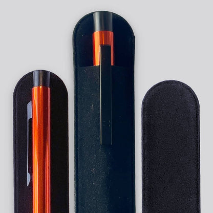 Nahaufnahme Samtetui Geschenkverpackung für Kugelschreiber – Detailansicht